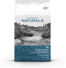 Load image into Gallery viewer, Diamond Naturals Skin &amp; Coat Formula All Life Stages Dry Dog Food

